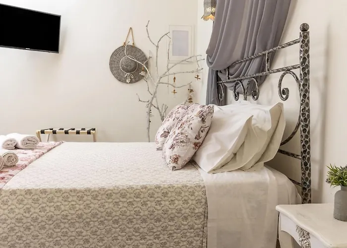 住宿加早餐酒店 Naxos Petite