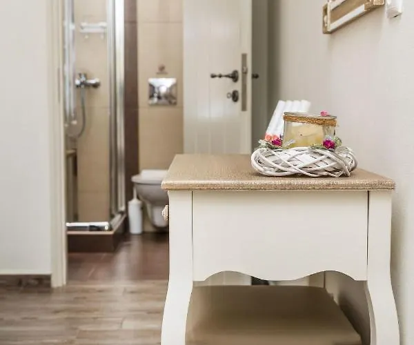 Naxos Petite 住宿加早餐酒店 阿吉奥斯普罗科皮奥斯