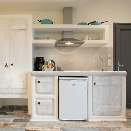 לינה וארוחת בוקר Naxos Petite איוס פרוקופיוס