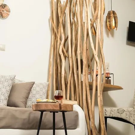 Naxos Petite לינה וארוחת בוקר