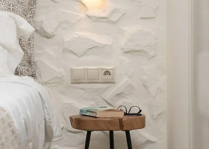 Naxos Petite Bed & Breakfast 3*